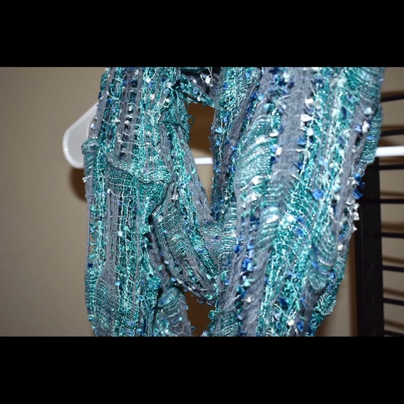 Infinity Scarf - Picture 3 of 3